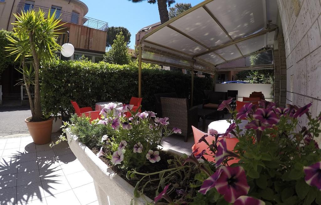 Hotel Ausonia B&B רימיני מראה חיצוני תמונה